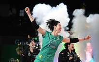 Thanh Thúy thăng hoa, cùng đồng đội thắng khó tin tại Nhật Bản: Mơ lọt tốp dẫn đầu