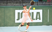 Ca sĩ Minh Hằng rạng rỡ trên sân pickleball