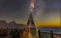 Ngắm dải ngân hà lung linh trong đêm trên đỉnh Fansipan