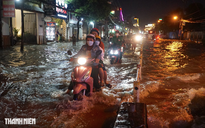 Bất ngờ triều cường lên lại, nguy cơ kết hợp mưa lớn gây ngập nặng
