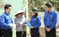 Người dân vùng lũ Phú Mỡ xúc động khi được hỗ trợ kinh phí xây nhà