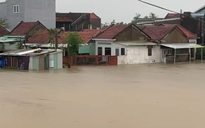 Thủ tướng chỉ đạo 3 tỉnh, 8 bộ ứng phó lũ lụt miền Trung