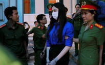 Hoa hậu Thùy Tiên bị phạt 2 năm tù vì đã lừa dối khách hàng