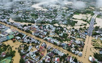 Nha Trang mênh mông biển nước vì lũ chồng lũ