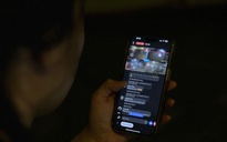 Người Huế thức đêm xem livestream cập nhật mưa lũ: 'Không còn hoang mang vì tin đồn'