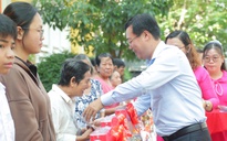 TP.HCM: Ông Lê Quốc Phong dự ngày hội đại đoàn kết tại phường Bình Phú