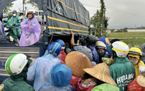 Cụ bà ở Đắk Lắk từ chối quà cứu trợ, nói câu khiến nhiều người rơi nước mắt