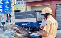TP.HCM: Đội CSGT Bình Triệu tăng cường xử lý dừng đỗ xe sai quy định