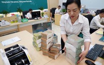 Ngân hàng Nhà nước bơm mạnh tiền để giữ lãi suất