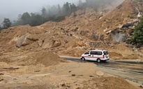 Khánh Hòa đề nghị quân đội hỗ trợ nổ mìn phá đá sớm thông đèo Khánh Lê