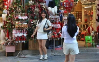 Vỉa hè phố cổ Hà Nội dần 'chuyển mình' thành kiểu mẫu, du khách ngỡ ngàng