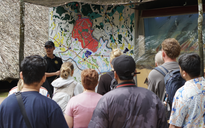 Địa đạo Củ Chi hấp dẫn khách Tây