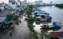 TP.HCM có mưa lớn ảnh hưởng bão Kalmaegi, triều cường gây ngập nặng nhiều phường