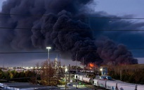 Máy bay bị rơi động cơ trên không, ít nhất 11 người thiệt mạng