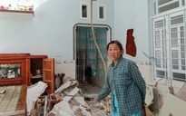 Nhà tốc mái, 7 người co ro trong nhà vệ sinh suốt đêm giữa bão Kalmaegi