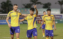 Đội của cố vấn Park Hang-seo gây thất vọng, một ứng viên vô địch khác sảy chân