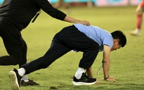 HAGL thoát thua Thanh Hóa nhờ bàn thắng nghẹt thở phút 100: Ông Vũ Tiến Thành ăn mừng cực lạ