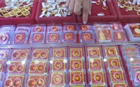 Giá vàng hôm nay 9.11.2025: Mua vàng nhẫn lỗ cao hơn vàng miếng
