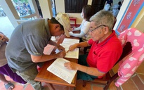 Khánh Hòa xem xét hỗ trợ người dân không có đăng ký cư trú sau mưa lũ