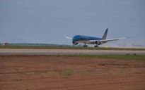 Máy bay đã đáp thành công xuống sân bay Long Thành