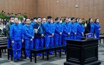 Cựu chánh án huyện đưa hối lộ để 'chạy án' giúp vợ