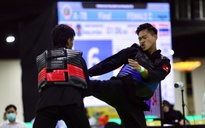 Đối thủ Thái Lan chơi xấu, trọng tài xử ép: Võ sĩ Nguyễn Tấn Sang vẫn kiên cường đoạt HCV