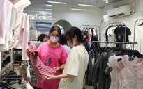 Tết chưa đến đã 'hụt hơi' vì nhiều khoản chi