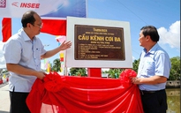 Chỉ có ở Thanh Niên: Những cây cầu bừng sáng vùng quê