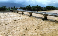 Khánh Hòa: Lo ngập lụt, học sinh tiếp tục nghỉ học