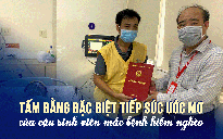 Tấm bằng tốt nghiệp đặc biệt tiếp sức cho ước mơ của cậu sinh viên mắc bệnh hiểm nghèo