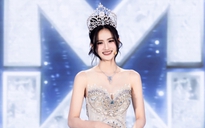 Hoa hậu Ý Nhi khoe sắc vóc, tiết lộ lý do tạm gác việc học ở Úc