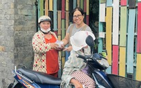 TP.HCM nghĩa tình: Duyên lành vợ chồng 'đũa lệch' tặng bánh mì chay 0 đồng
