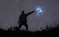 Tối mai bầu trời có cảnh tượng thú vị: Trăng lưỡi liềm 'gặp' cụm sao Thất Nữ