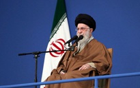 Iran tuyên bố rắn sau khi ông Trump dọa ném bom