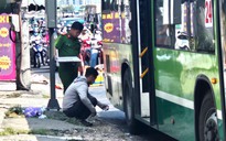 Xe buýt cán hành khách nữ khiếm thị ở gần Bến xe An Sương