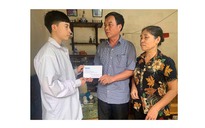 Tặng học phí cho học sinh khó khăn