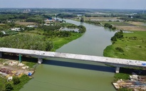 Gấp rút hoàn thành 6 cây cầu trên đường Hồ Chí Minh qua Bình Dương dịp 30.4
