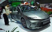 Cứ 10 khách mua xe sedan hạng D, 8 người chọn Toyota Camry