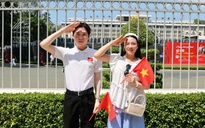 Đi từ 2 giờ sáng đến TP.HCM để check-in tại Hội trường Thống Nhất