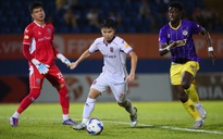 HLV Công Mạnh xin từ chức ở CLB Bình Dương: Vòng xoay luẩn quẩn, ai cứu nổi?