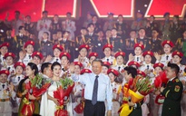 'Đất nước trọn niềm vui' do Quân ủy Trung ương tổ chức ấn tượng ở TP.HCM