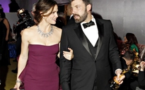 Ben Affleck ở bên vợ cũ Jennifer Garner và con trai