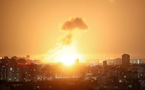 Ông Trump gia tăng sức ép lên Nga lẫn Ukraine ?