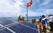 Năng lượng tái tạo tăng tốc