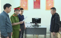 Thanh Hóa: Khởi tố 2 nghi phạm khai thác cát trái phép