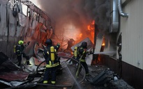 Chiến sự Ukraine ngày 1.138: Tên lửa oanh tạc Kyiv, Nga  phá hủy trạm Starlink