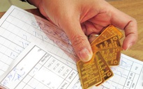 Rủi ro khi giá vàng lên cao vút, xuống mất hút