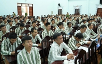 86 phạm nhân tại trại giam Huy Khiêm nhận quyết định đặc xá