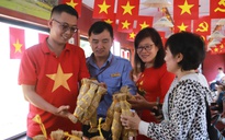 Ăn bánh ít, ngắm Tháp Đôi, cầu trăm tuổi trên chuyến tàu về đất võ