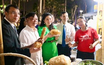 Du khách mê mệt với 'foodtour Hải Phòng'